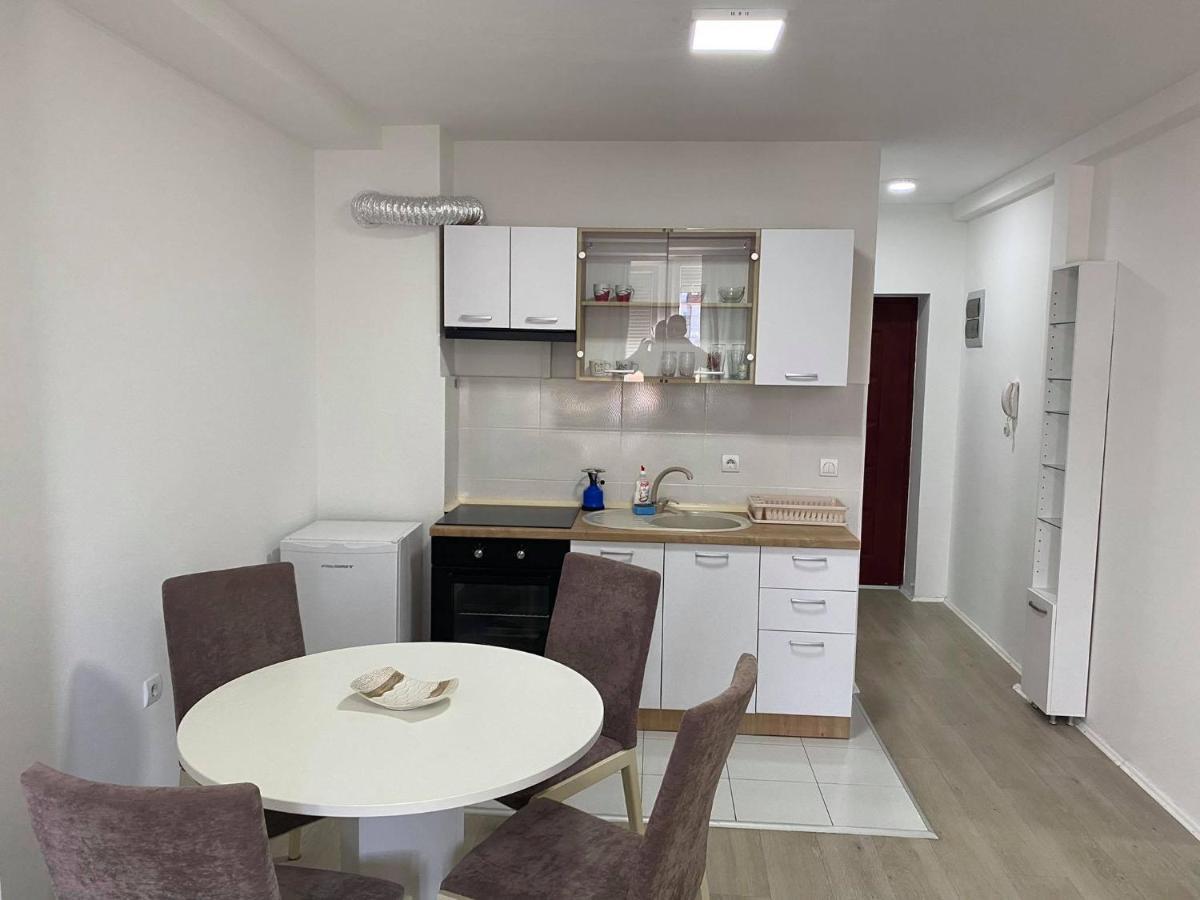 Rentster Apartment Kumanovo Luaran gambar